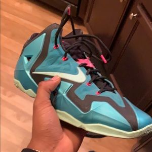 South Beach Lebron 11